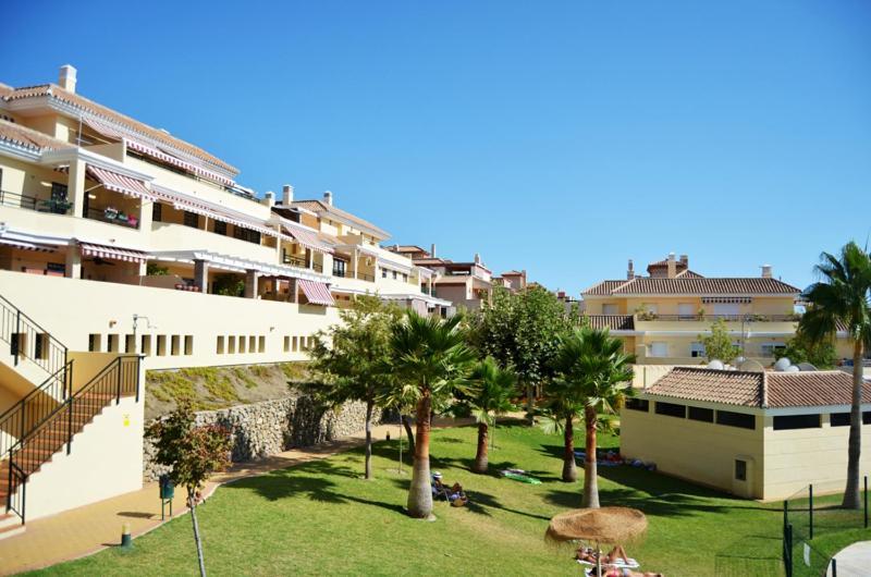 Terrasol Baviera Golf Apartment Caleta De Velez Exterior photo